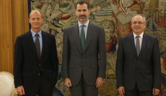 Tom Enders, Felipe VI y Domingo Ureña / Casa Real